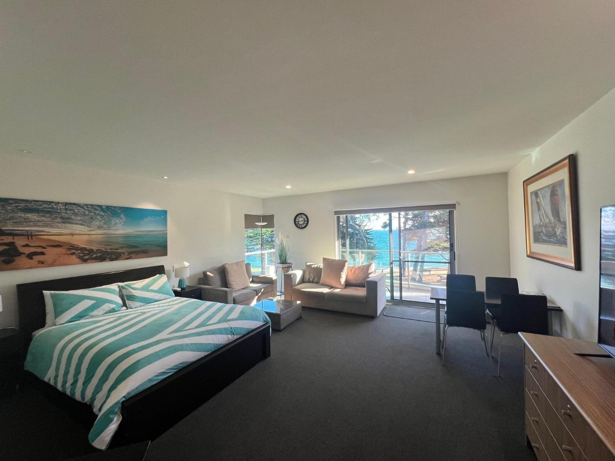 Phillip Island Holiday Apartments 卡尔斯 外观 照片