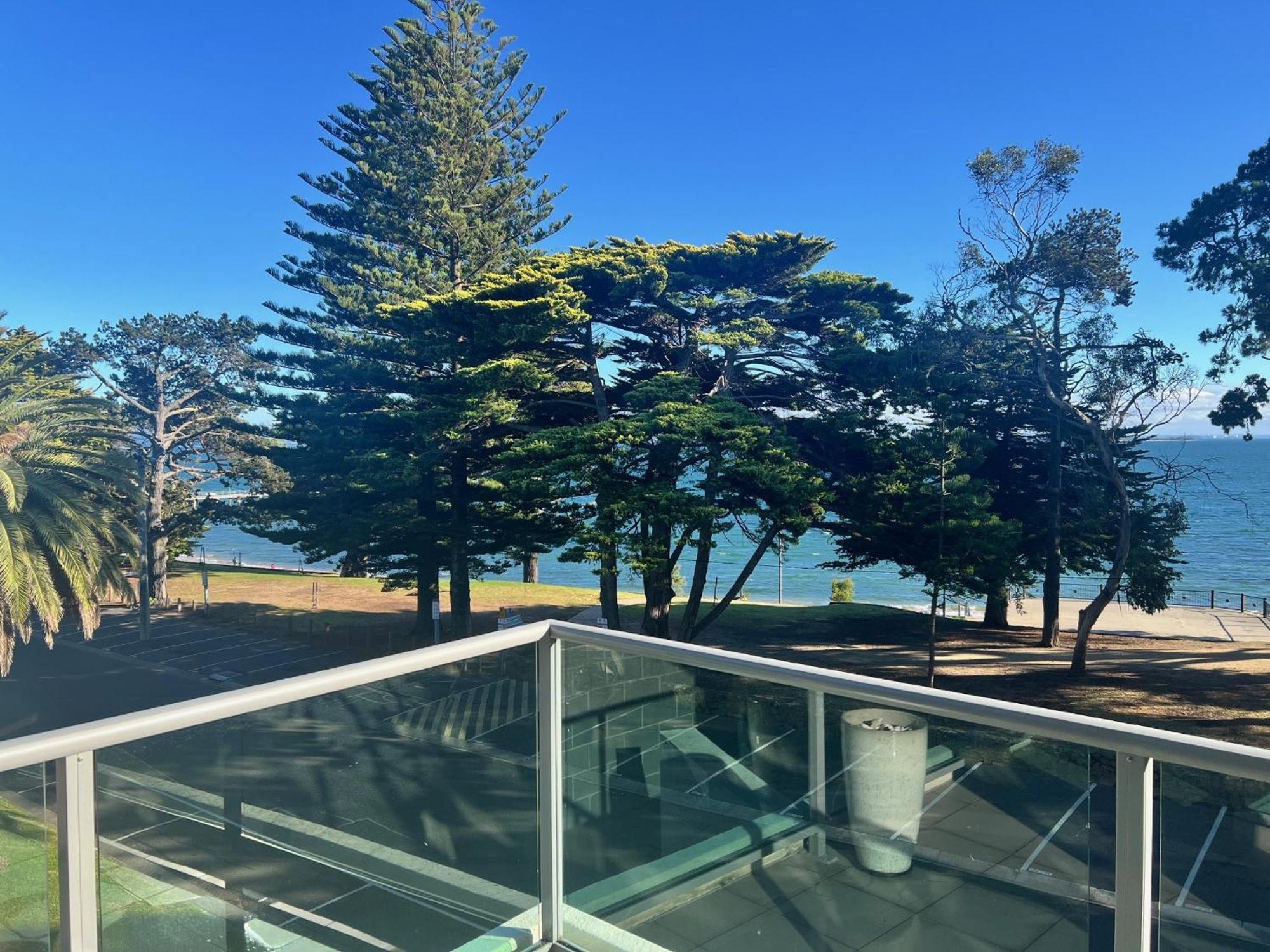 Phillip Island Holiday Apartments 卡尔斯 外观 照片