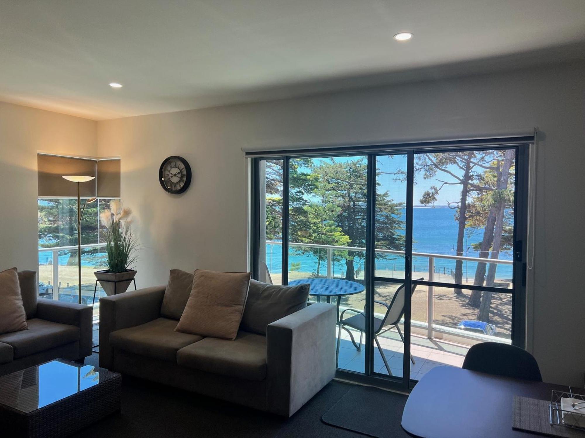 Phillip Island Holiday Apartments 卡尔斯 外观 照片